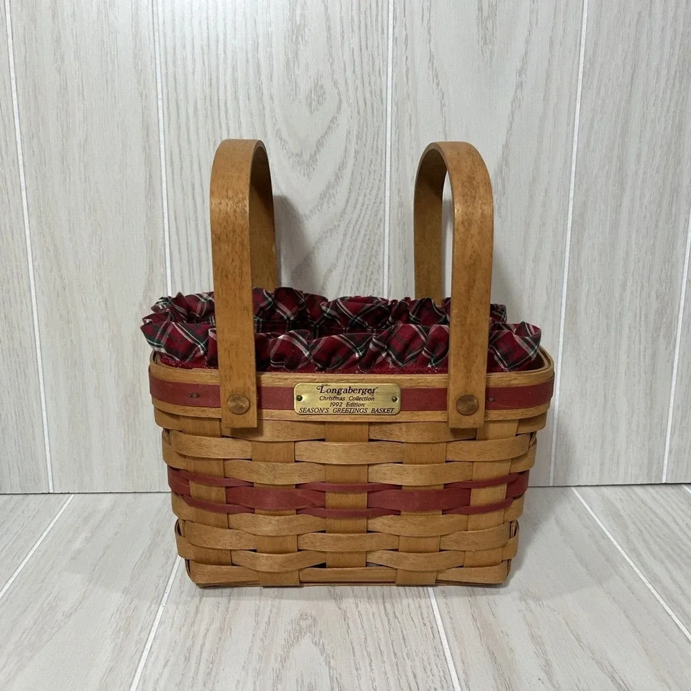 Longaberger Season's Greetings Christmas Basket red weave plaid Liner plastic